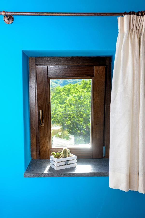 La Porta Delle Gole Hotell Motta Camastra Exteriör bild