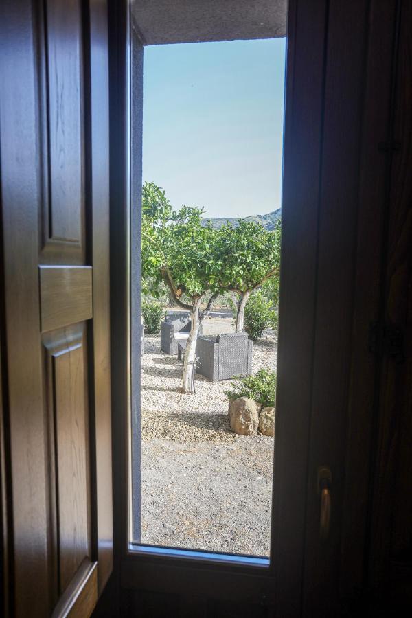 La Porta Delle Gole Hotell Motta Camastra Exteriör bild