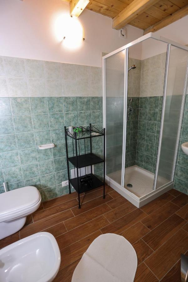 La Porta Delle Gole Hotell Motta Camastra Exteriör bild